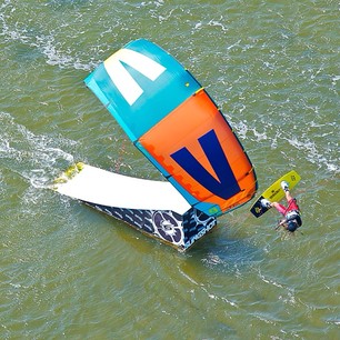 @colleencarroll, kickin it. (photo by @tobybromwich )