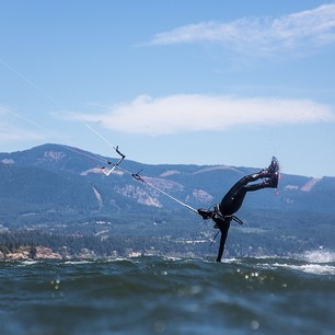  Monday. photo by @stringy (#BOTGkitefest 2013) 