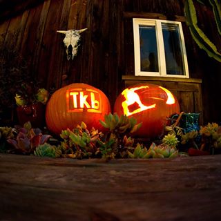  Happy Halloween from Tkb! 