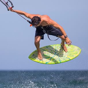  Skimmin' up a storm. Rider: Anthony Mariano. Photo by Mike Fossler 