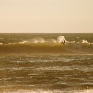  How to finish the day off right. Rider: @patrickrebstock @slingshotkite @rideengine 