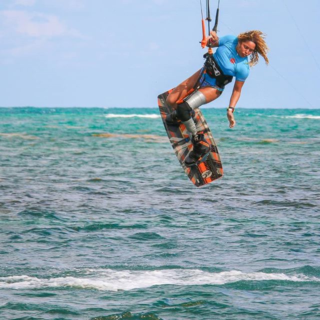 Hard work, positive attitude and a forceful and lengthy tape job; there's nothing that can keep kiteboarding amputee, Frances Osorio Rivera, off her kite and out of the water. Watch her kite on our site and read her profile in the fall issue of The Kiteboarder Magazine. LINK IN PROFILE.
Photo: Fidel Lopez