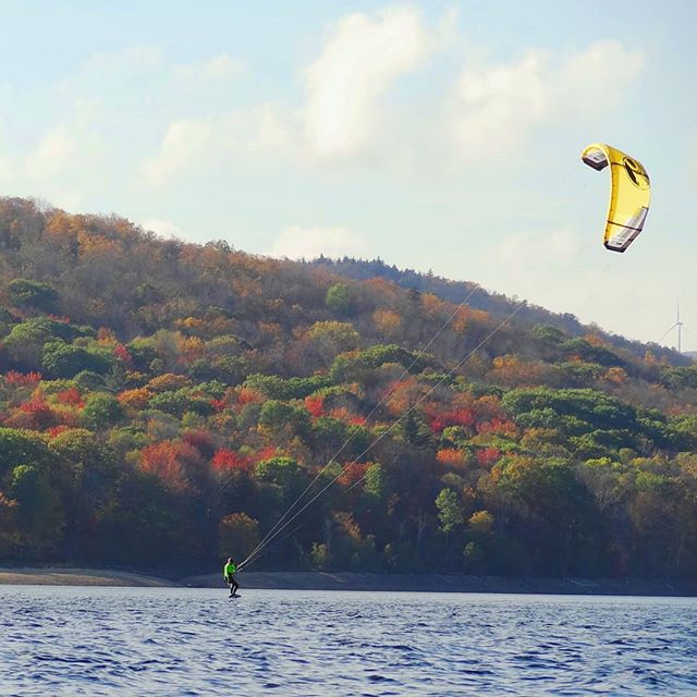 @kenlucas foiling amongst the fall foliage. 
Photo: Monica Bassett