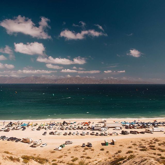 The @laventanaclassic KiteXpo OPENS tomorrow January 17th and runs until Sunday, Jan 21st! Join us at LV's Hot Springs Beach to demo 2018 gear from top brands including @airushkites, @corekites, @cabrinhakites, @liquidforcekites, @naish_kiteboarding, @rrd_international, @bladekiteboarding, @slingshotkite, @rideengine, @mysticboarding and @wmfg.co