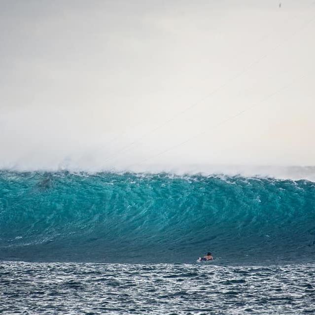 Marlon Jacoby sharing it with the surfers during one of those 'once in a blue moon' sessions somewhere on the west coast of Reunion Island. 
Photo: Antoine Veillard
