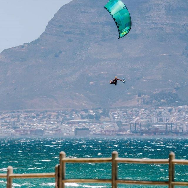Comin' at ya! @redbull King of the Air is just a few days away!
Photo: @ydwer